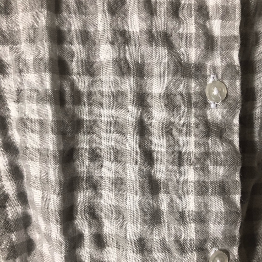 Button up top - Picture 3 of 3